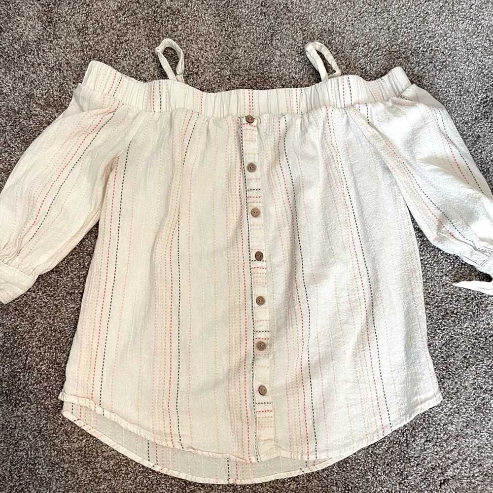 Off the shoulder t